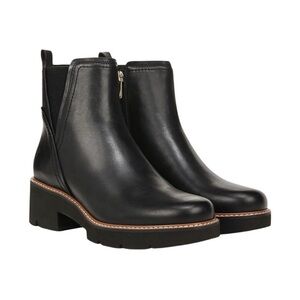 NWT! Naturalizer Darry Bootie Black Leather Block Heel - Size 7 (MSRP $185)